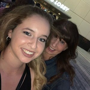 Meet your Posher, Brooke